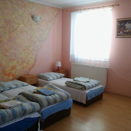 Motel Ararat 코워브제크 외부 사진