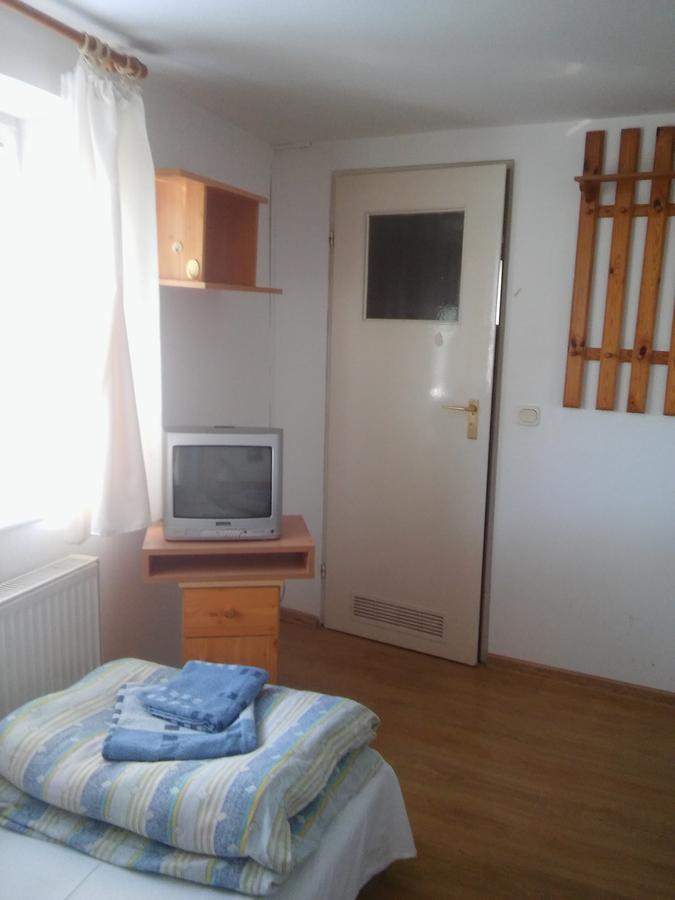 Motel Ararat 코워브제크 외부 사진